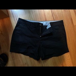 Old Navy black Everyday Khaki Short